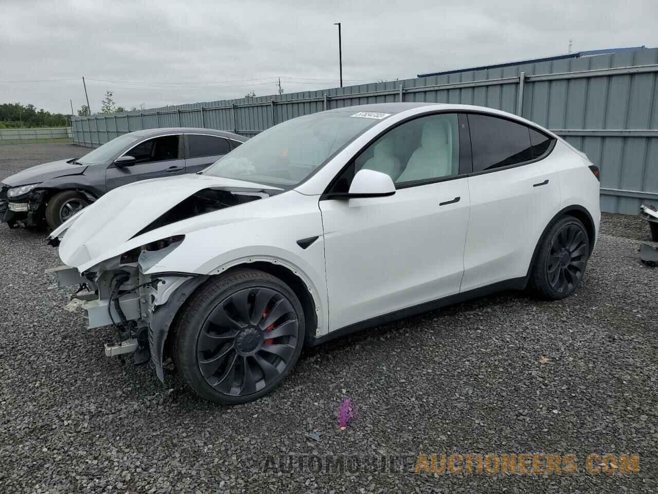 5YJYGDEF2LF025880 TESLA MODEL Y 2020