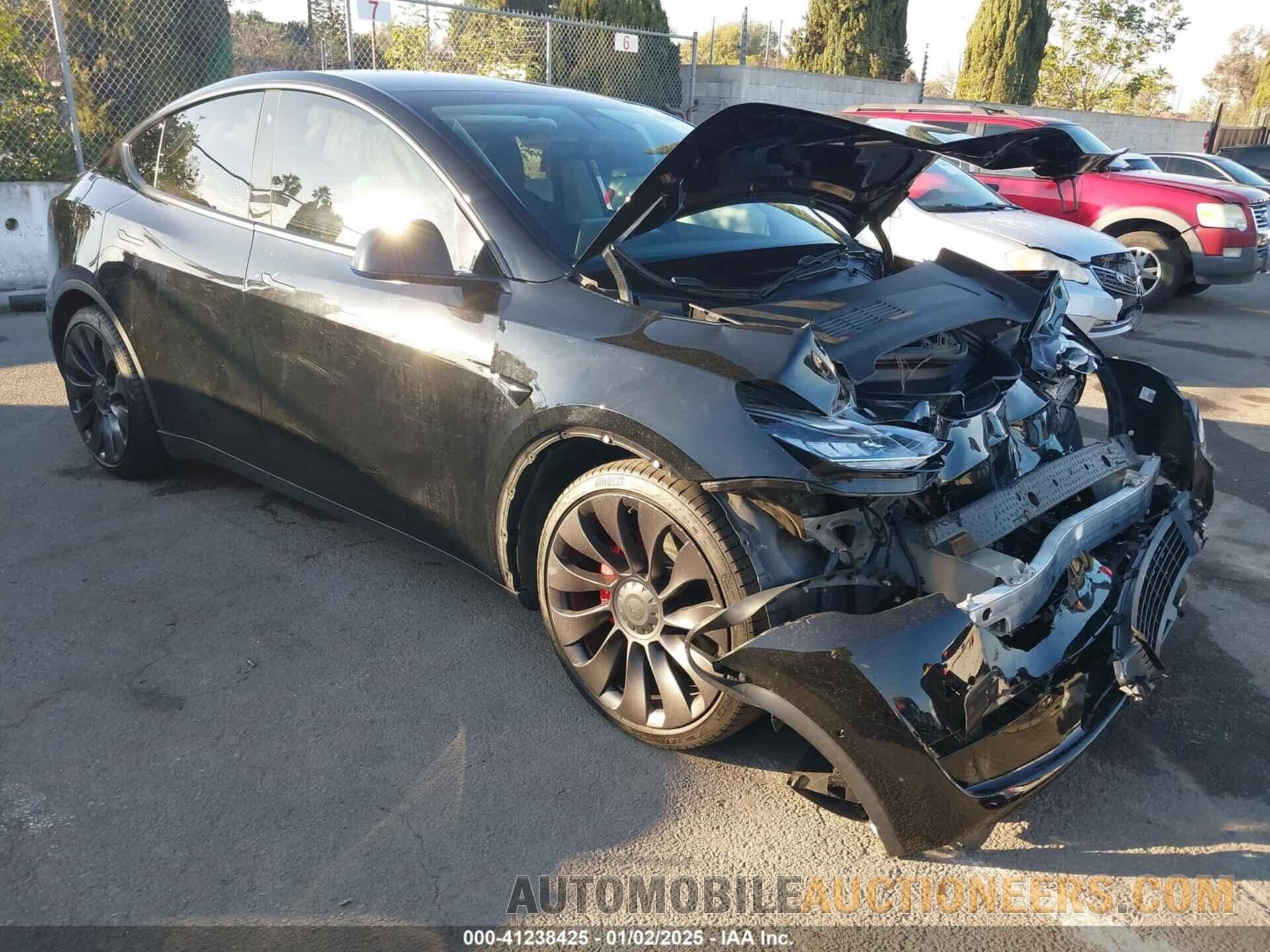 5YJYGDEF2LF039987 TESLA MODEL Y 2020