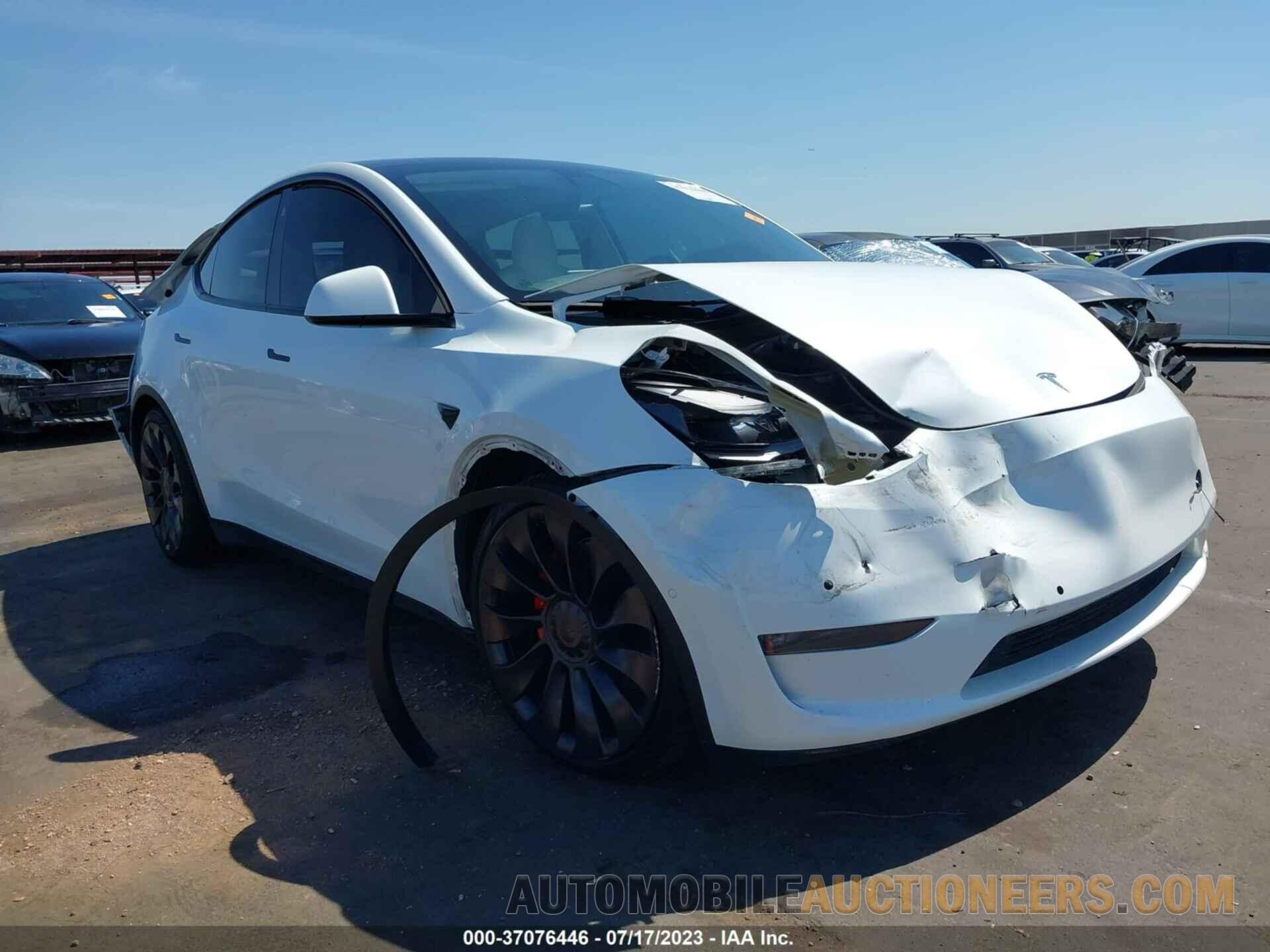 5YJYGDEF2MF266422 TESLA MODEL Y 2021