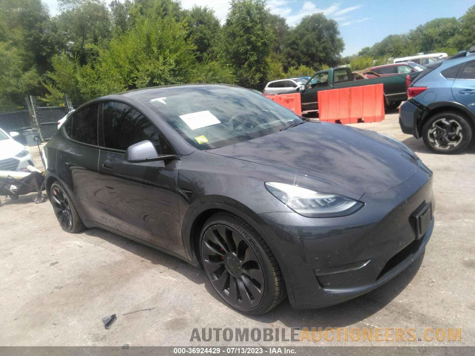 5YJYGDEF3LF028139 TESLA MODEL Y 2020