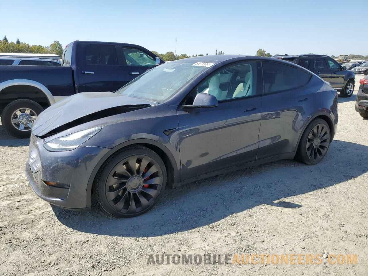 5YJYGDEF3LF028190 TESLA MODEL Y 2020