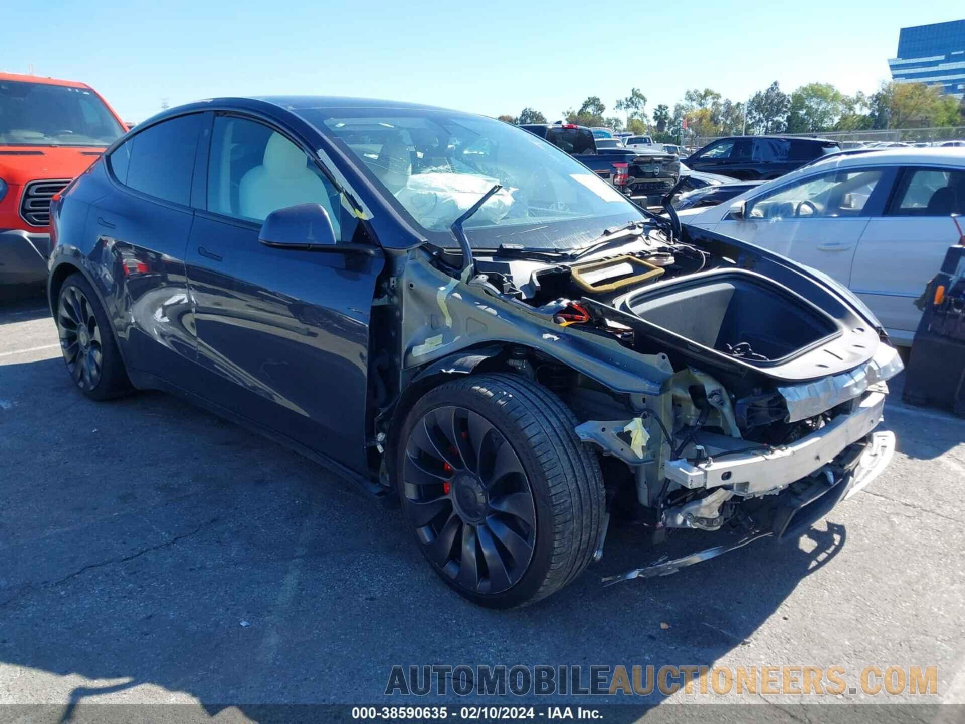 5YJYGDEF3MF134768 TESLA MODEL Y 2021