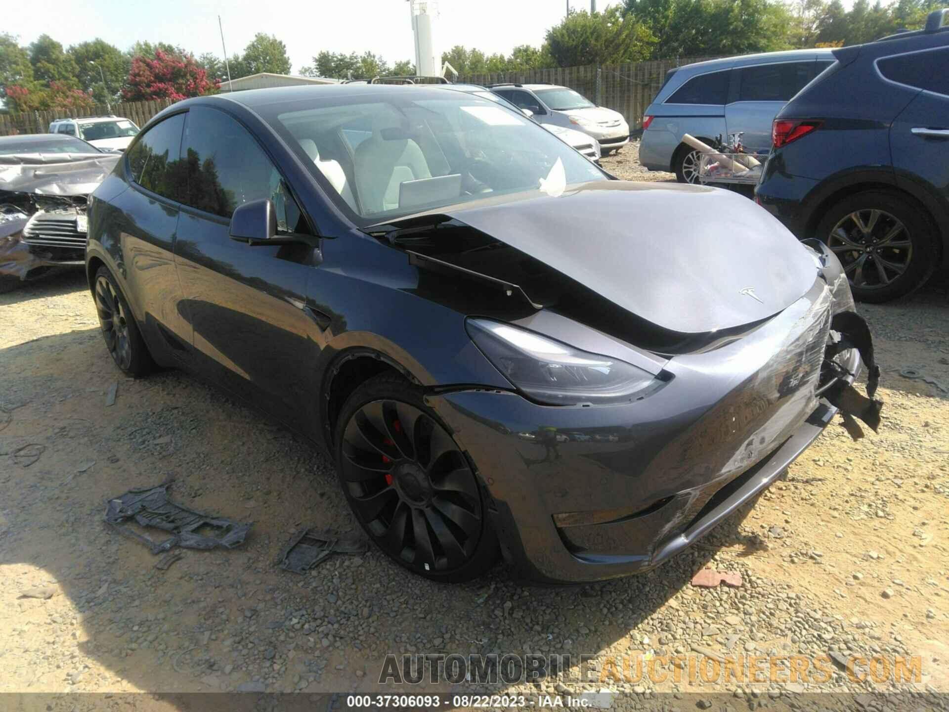 5YJYGDEF3MF246518 TESLA MODEL Y 2021