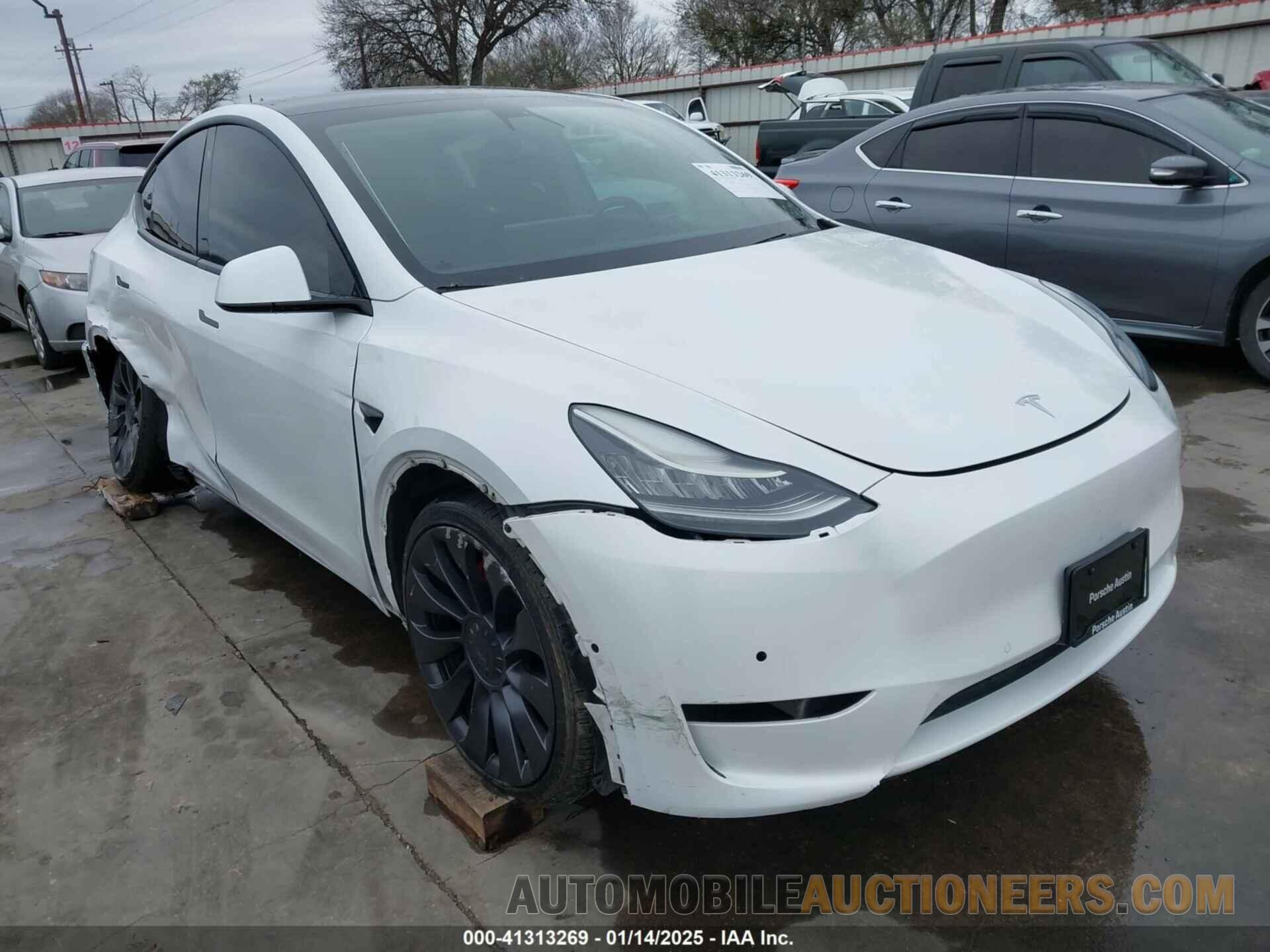 5YJYGDEF4LF028053 TESLA MODEL Y 2020