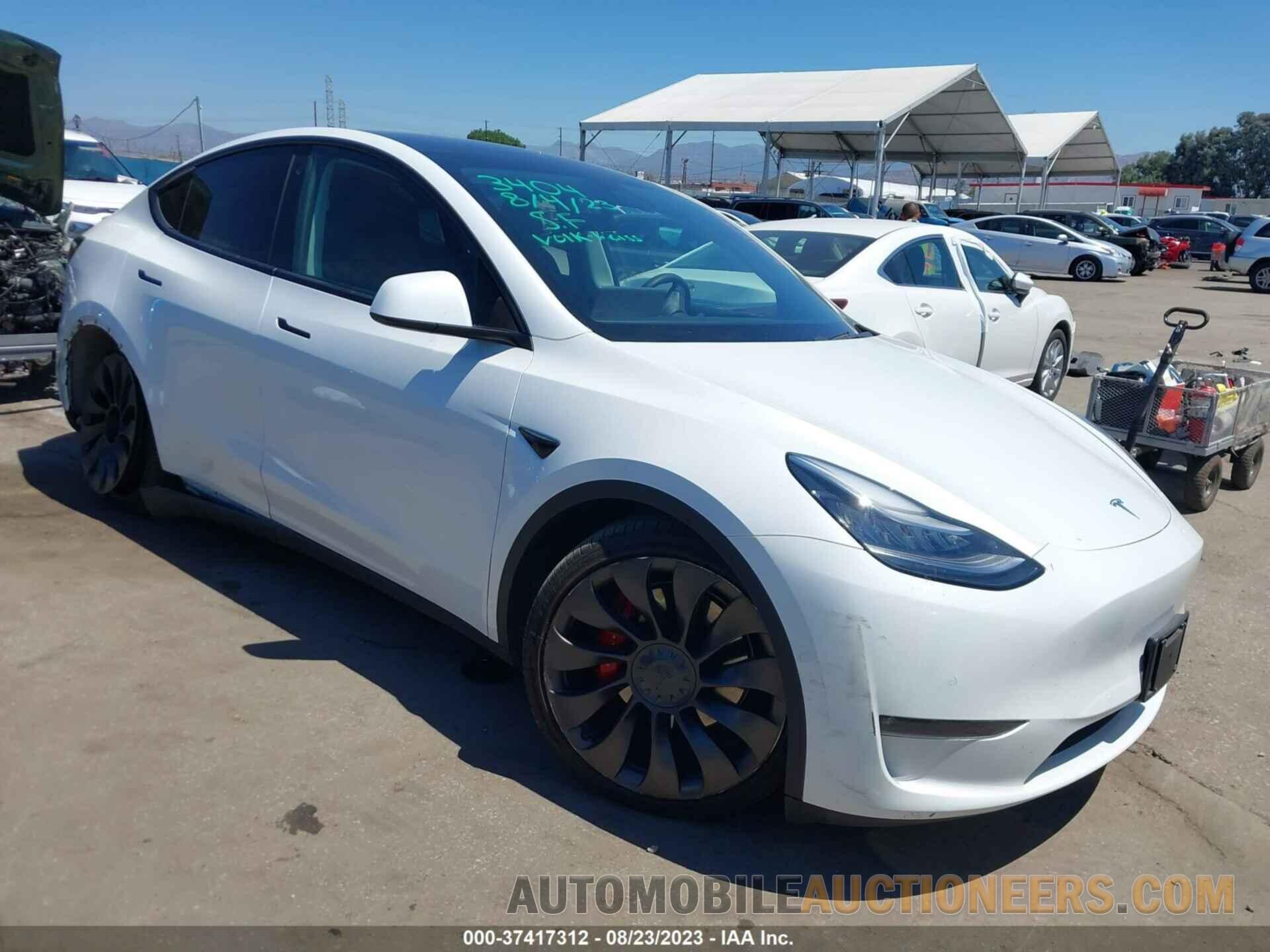 5YJYGDEF4LF051493 TESLA MODEL Y 2020