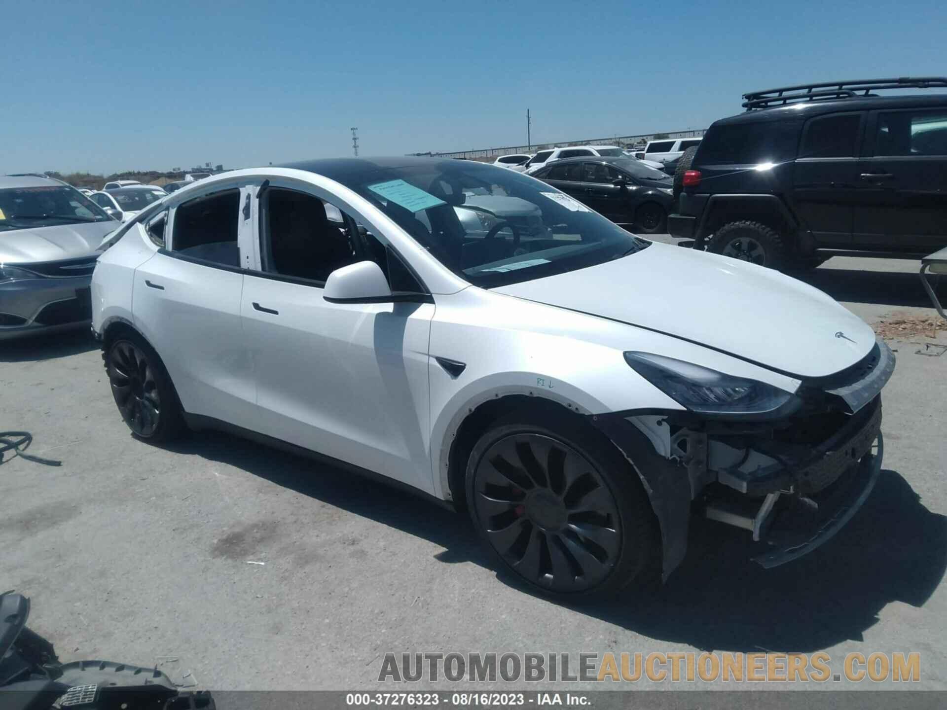 5YJYGDEF4MF076220 TESLA MODEL Y 2021