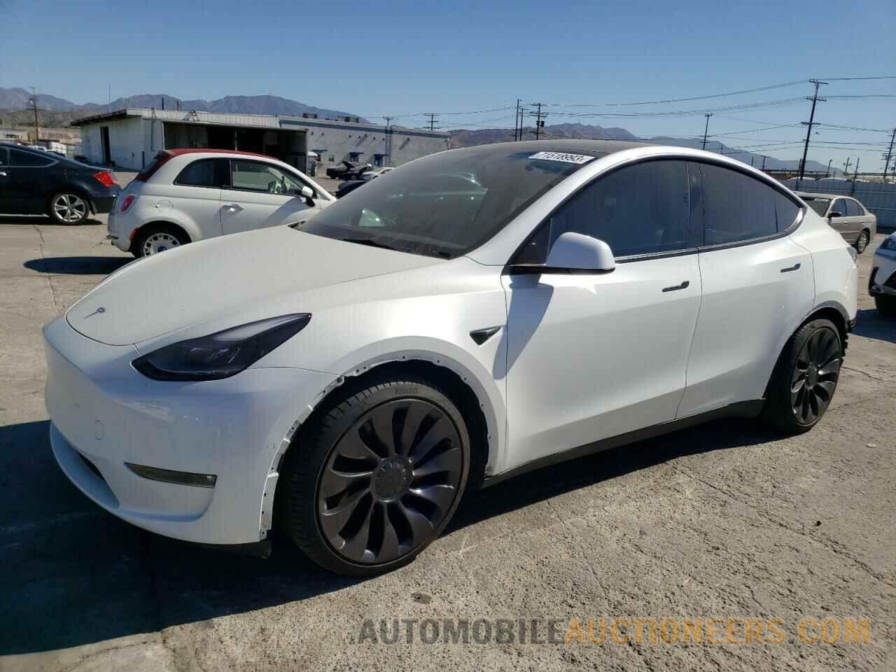 5YJYGDEF4MF215956 TESLA MODEL Y 2021