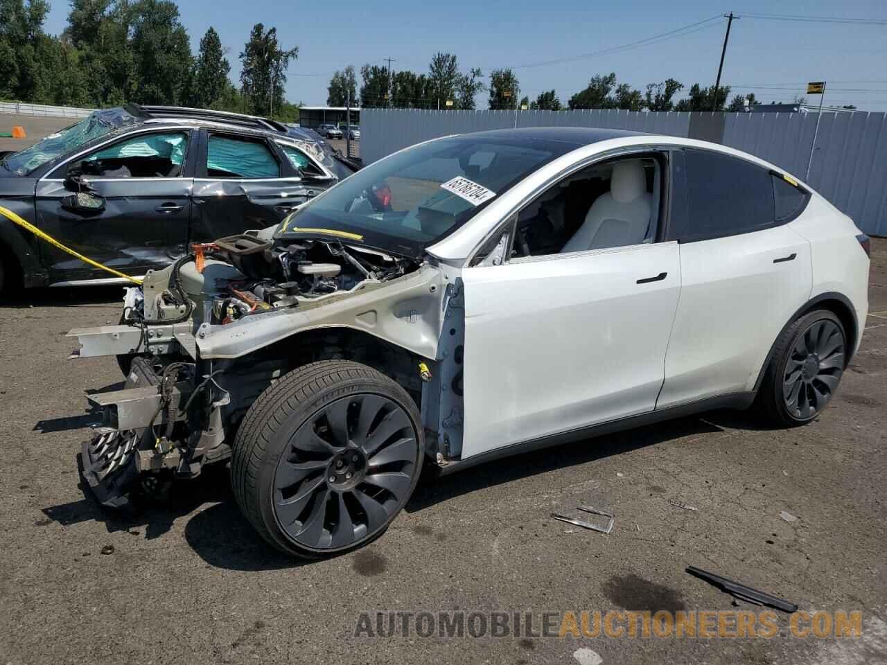 5YJYGDEF5LF011617 TESLA MODEL Y 2020