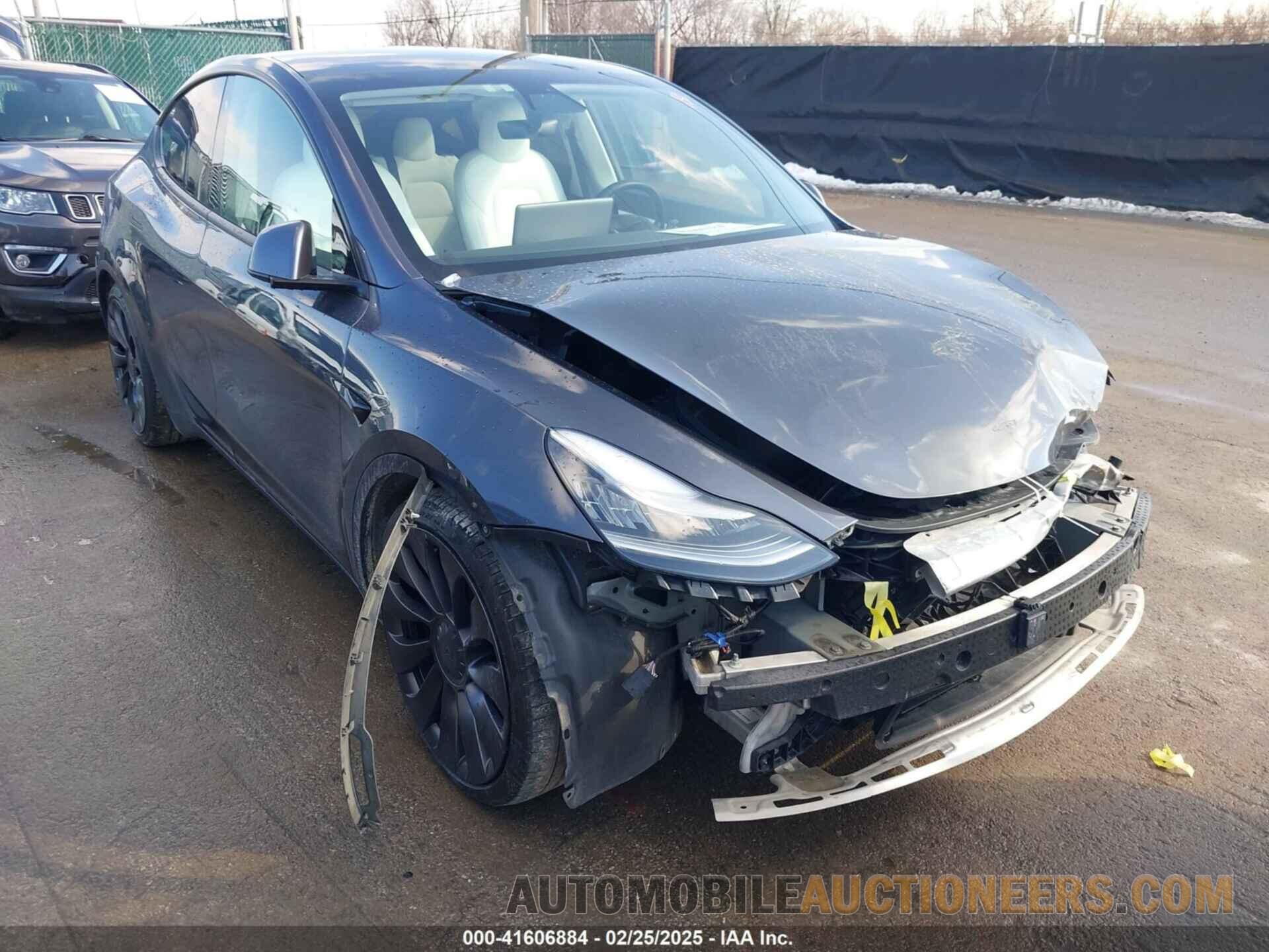 5YJYGDEF5LF042124 TESLA MODEL Y 2020