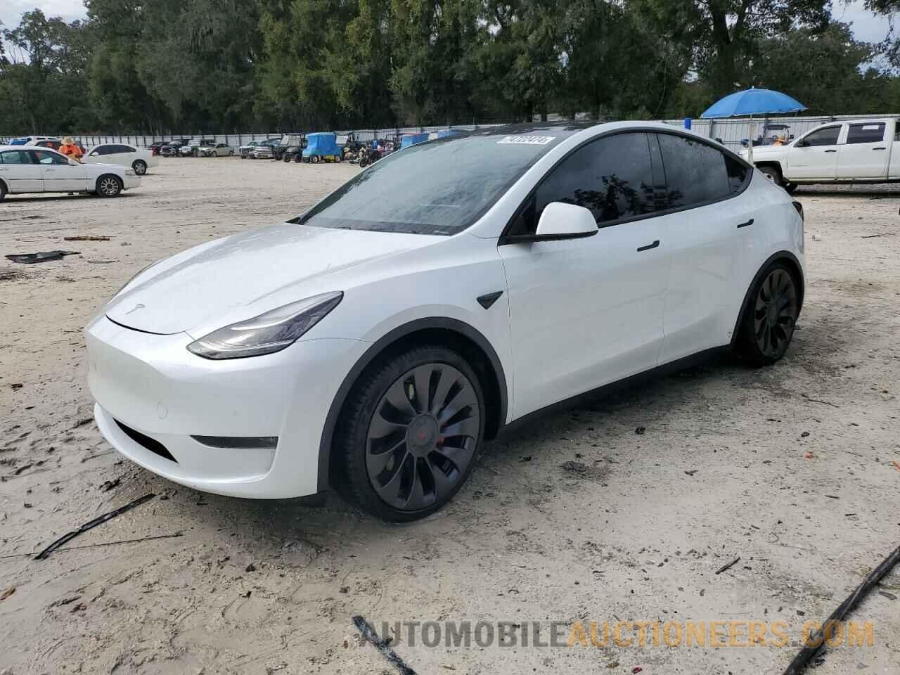 5YJYGDEF5LF046822 TESLA MODEL Y 2020