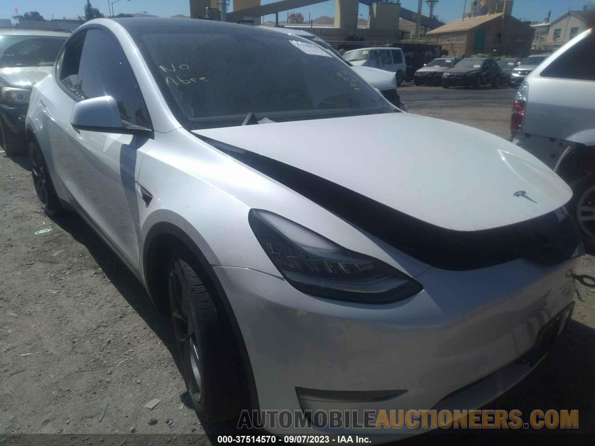 5YJYGDEF5MF097948 TESLA MODEL Y 2021