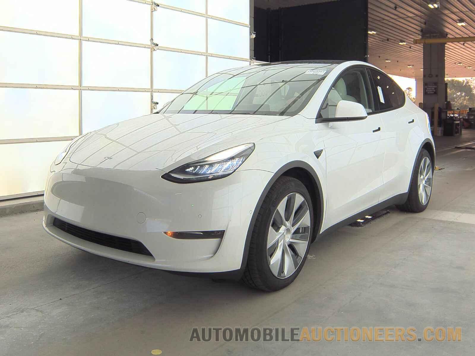 5YJYGDEF6LF018656 Tesla Mo 2020