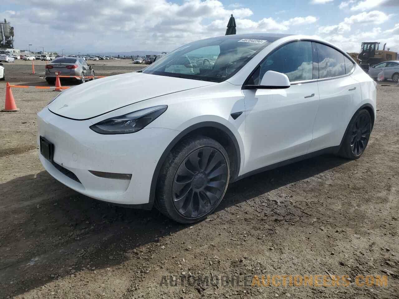 5YJYGDEF6MF215716 TESLA MODEL Y 2021