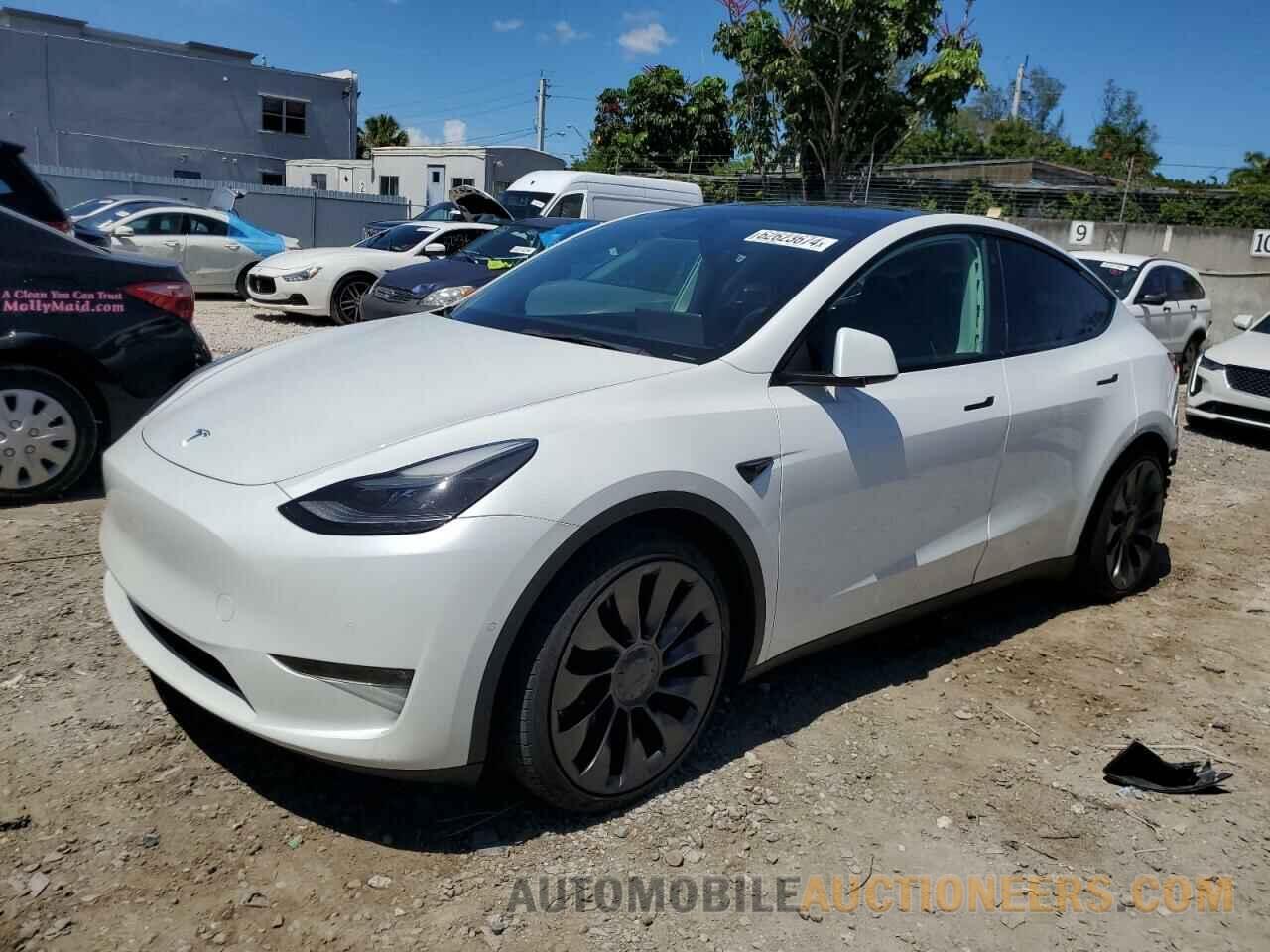 5YJYGDEF6MF216610 TESLA MODEL Y 2021