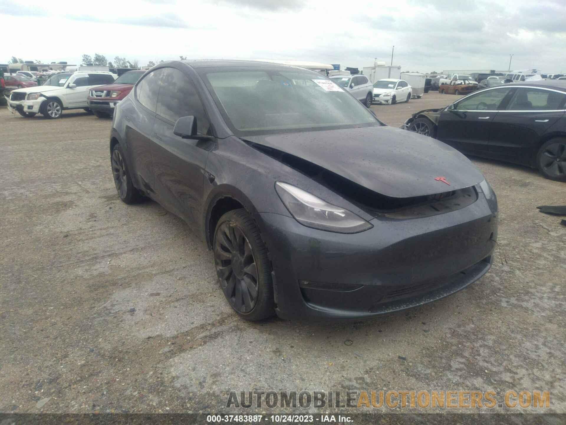 5YJYGDEF6MF256685 TESLA MODEL Y 2021