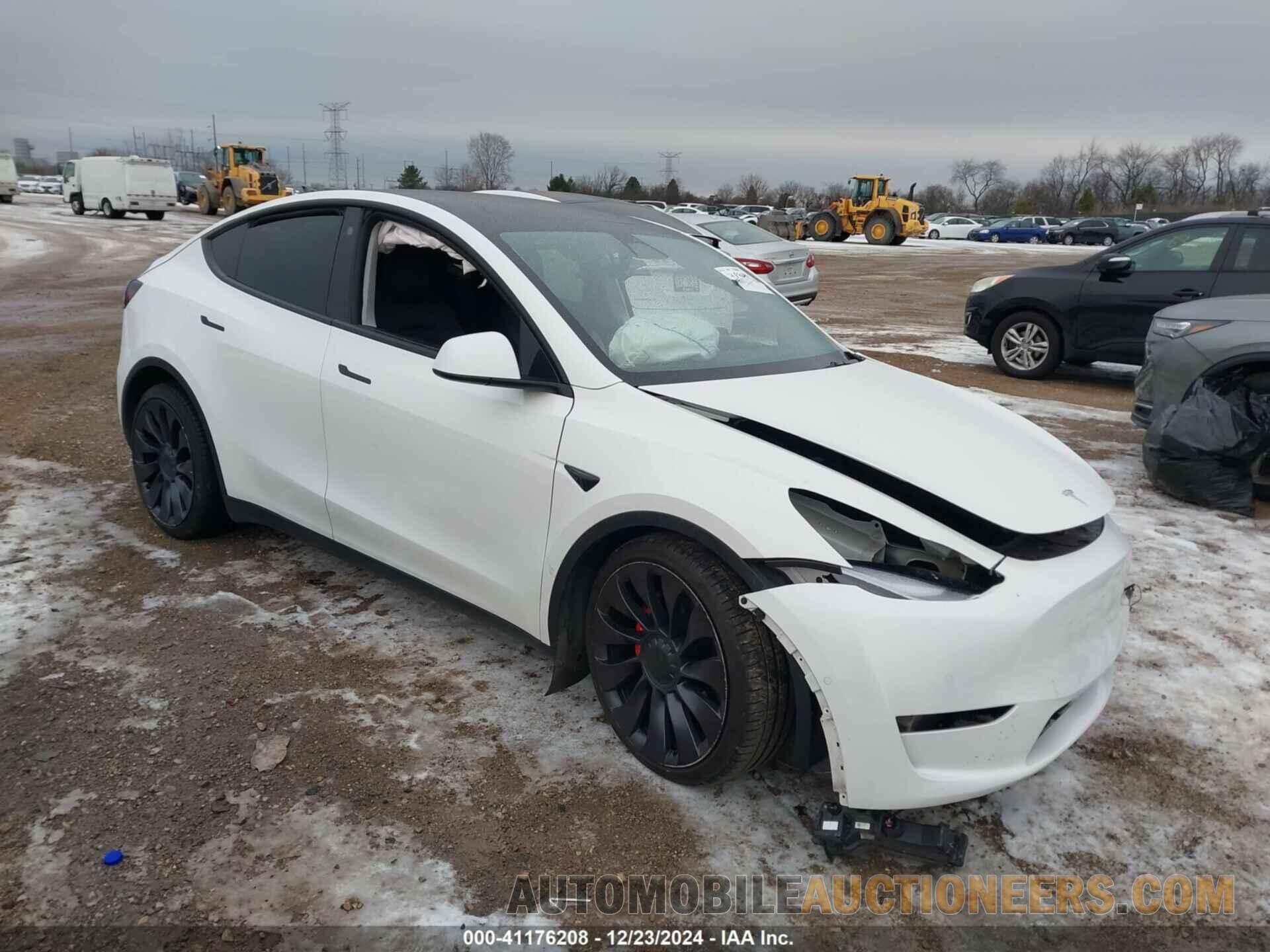 5YJYGDEF6MF261711 TESLA MODEL Y 2021