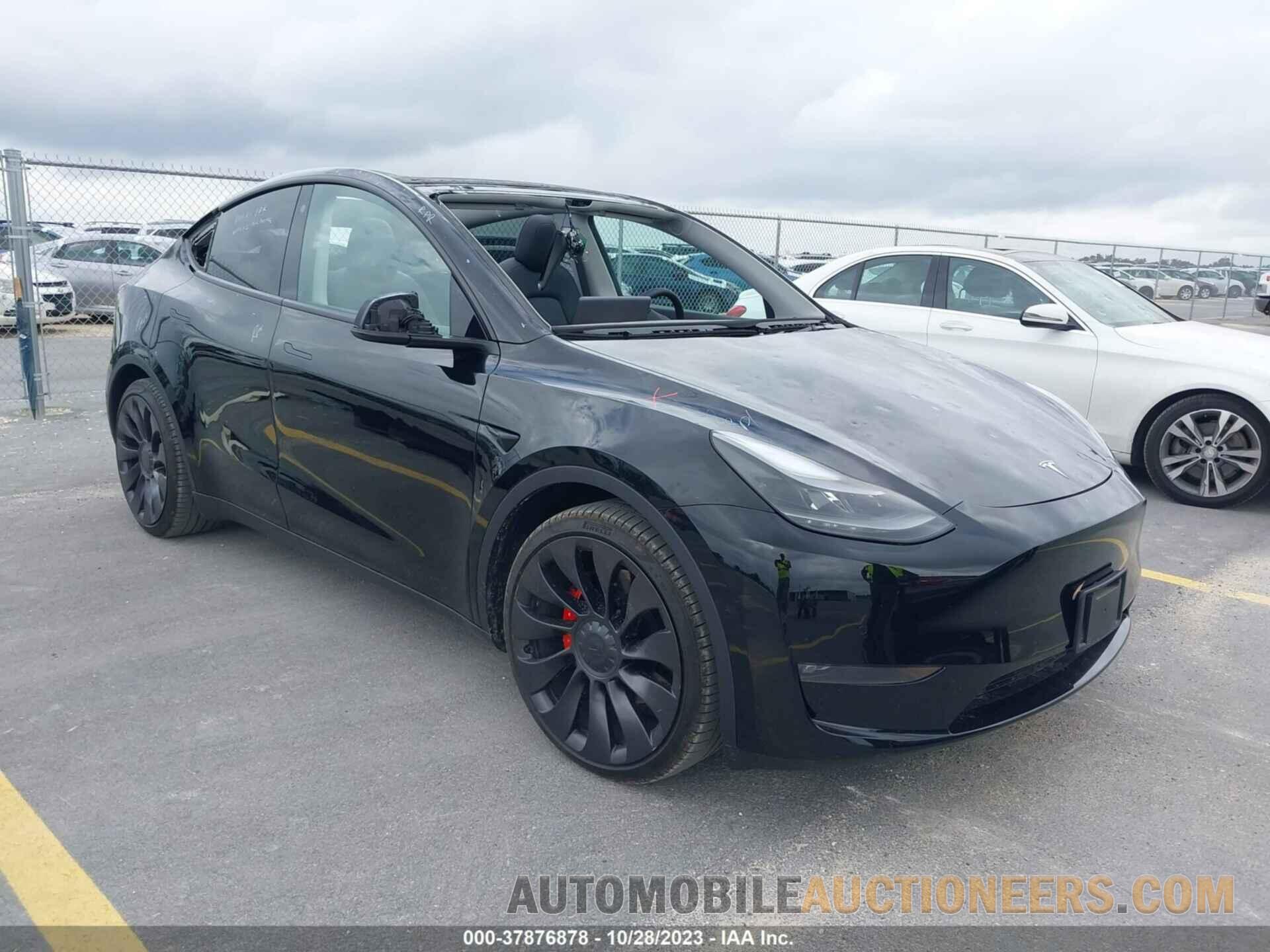 5YJYGDEF6MF267993 TESLA MODEL Y 2021