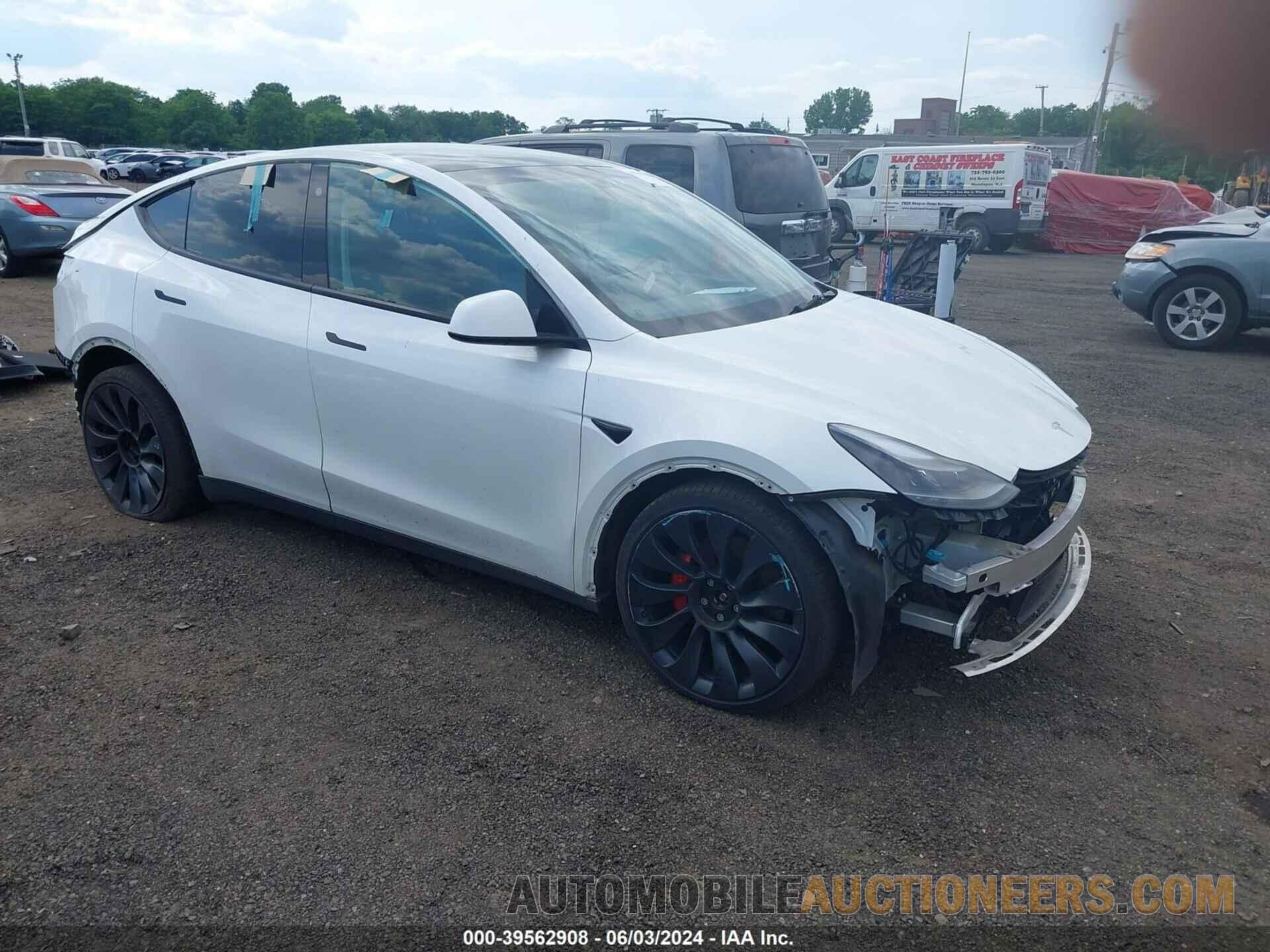 5YJYGDEF7MF124518 TESLA MODEL Y 2021