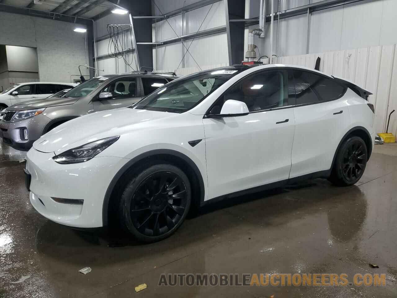 5YJYGDEF8LF002720 TESLA MODEL Y 2020