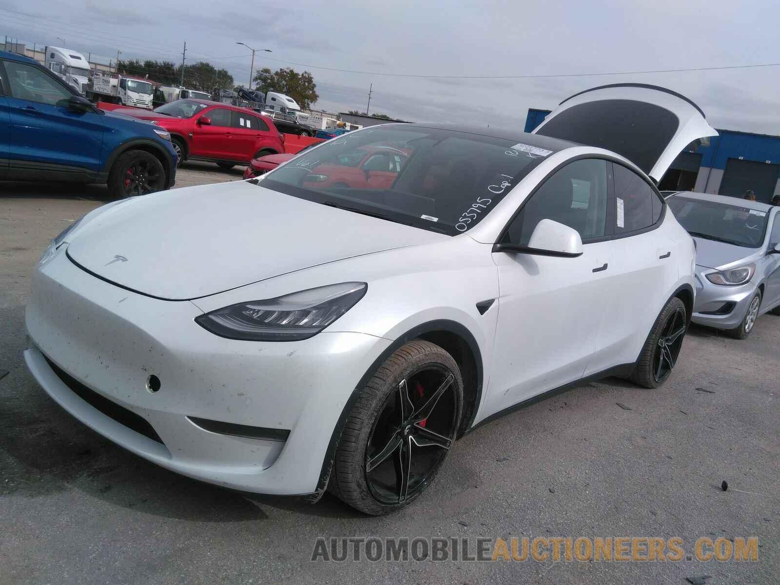 5YJYGDEF8LF053795 Tesla Mo 2020