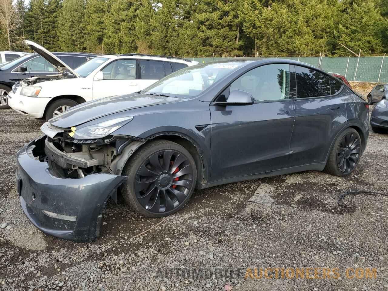 5YJYGDEF9LF039582 TESLA MODEL Y 2020