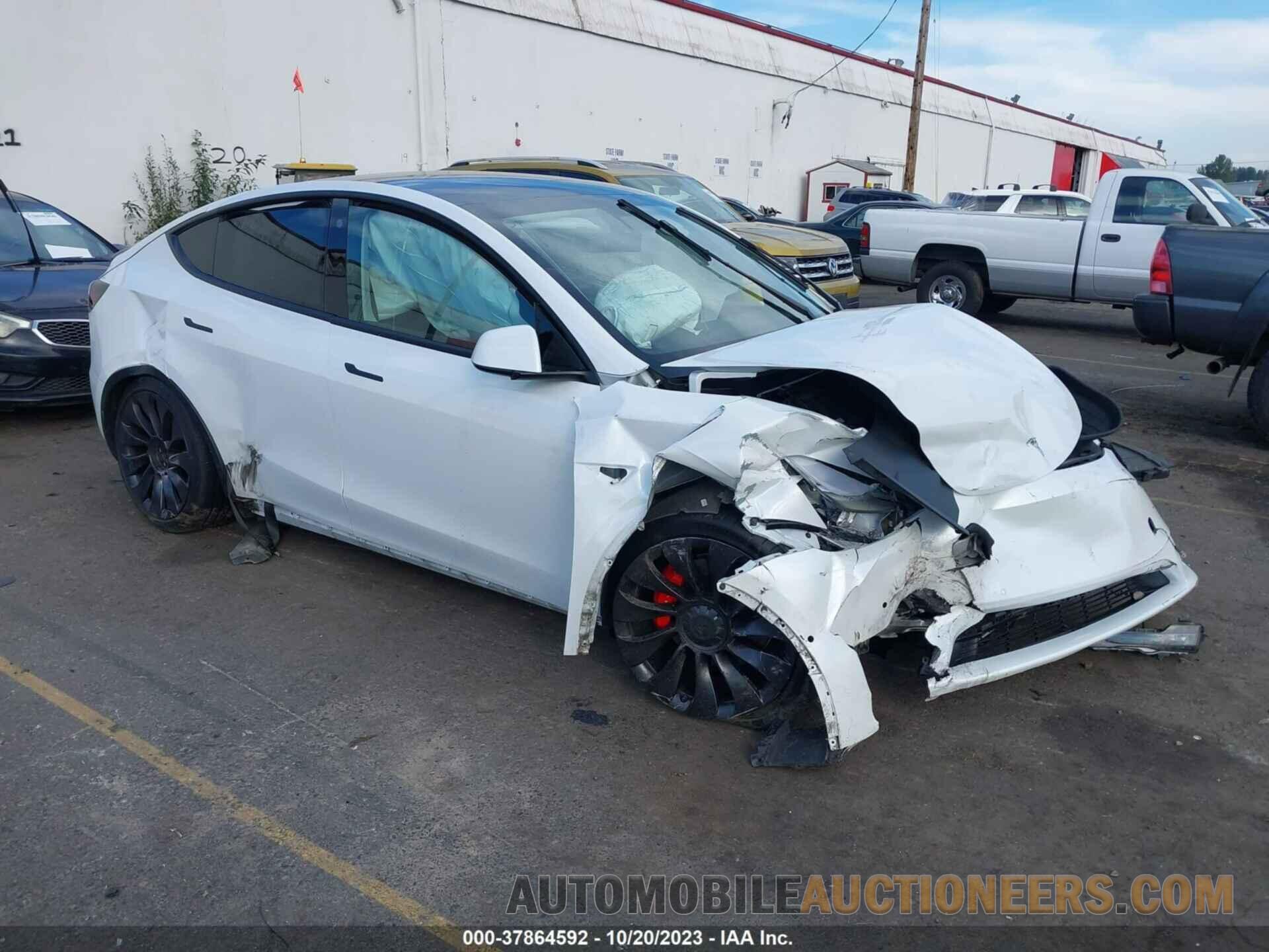 5YJYGDEF9MF250220 TESLA MODEL Y 2021