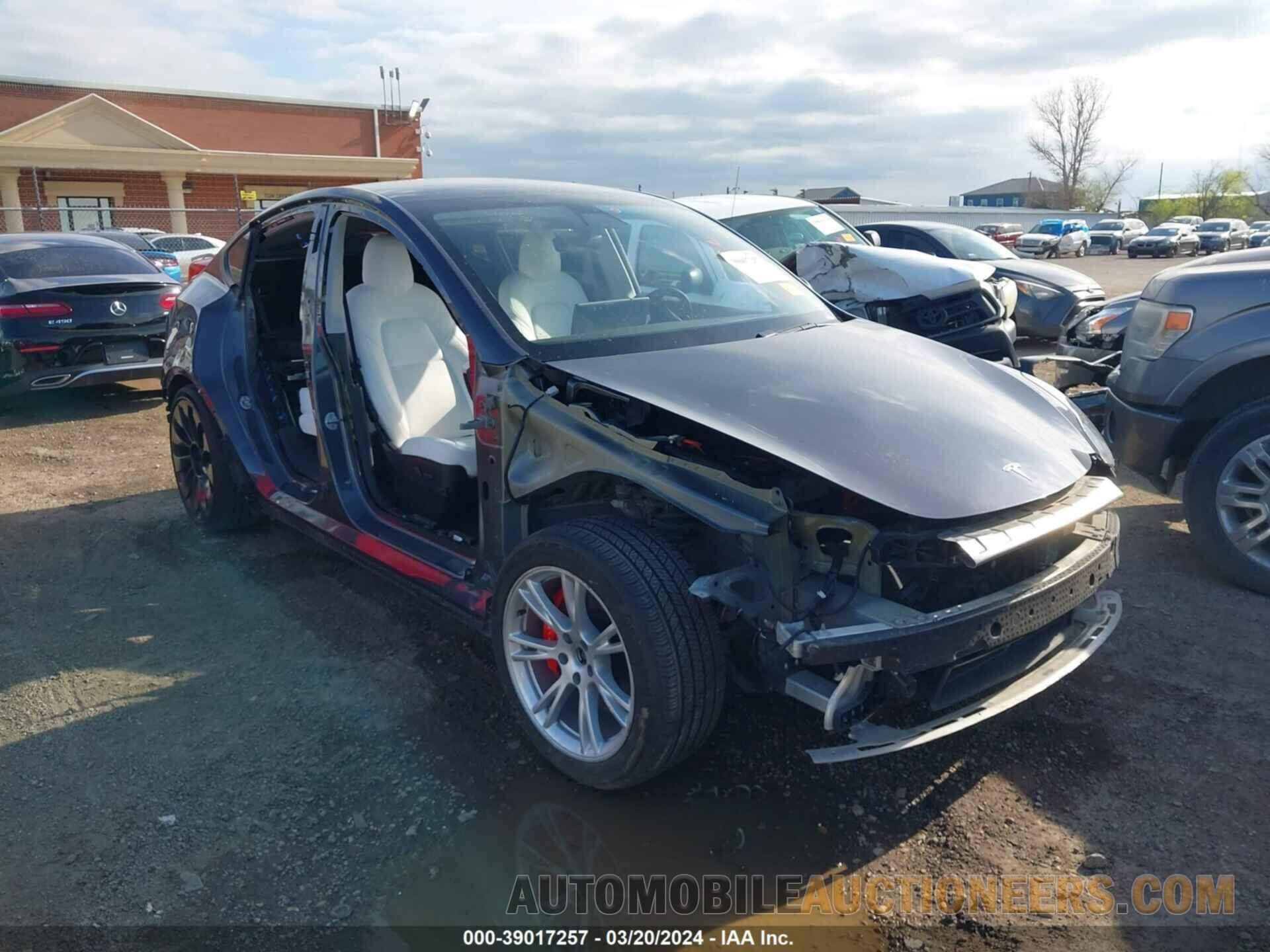 5YJYGDEFXMF081437 TESLA MODEL Y 2021