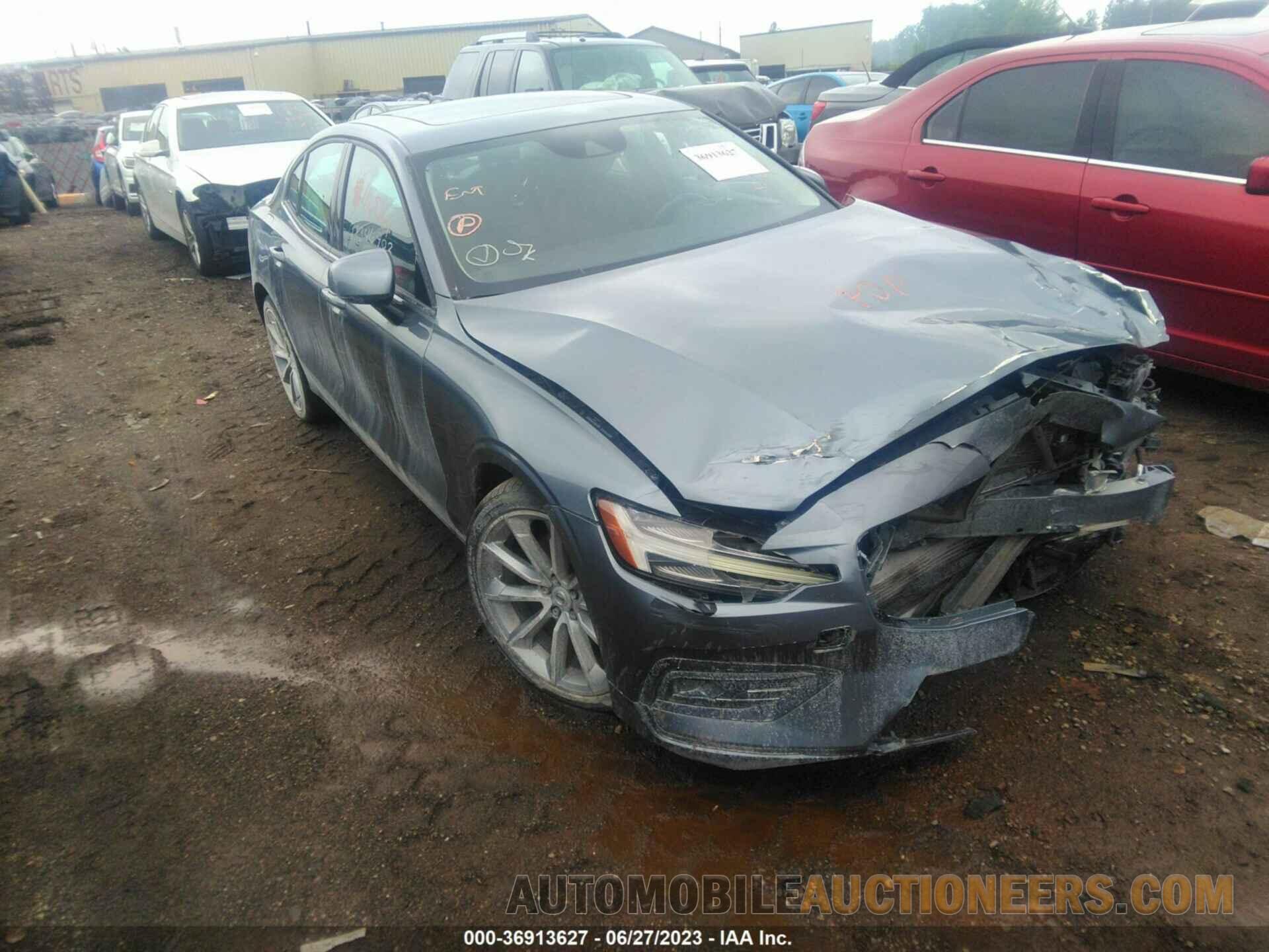 7JR102FK0MG095683 VOLVO S60 2021