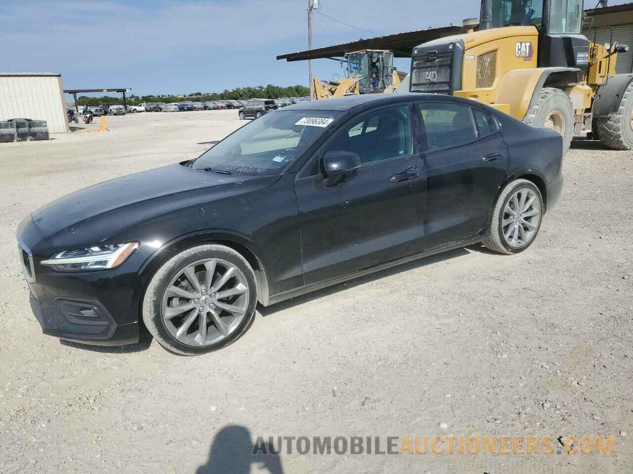 7JR102FK0MG102647 VOLVO S60 2021