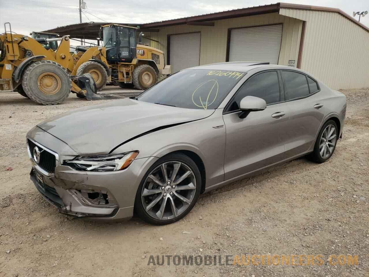 7JR102FK1KG009665 VOLVO S60 2019