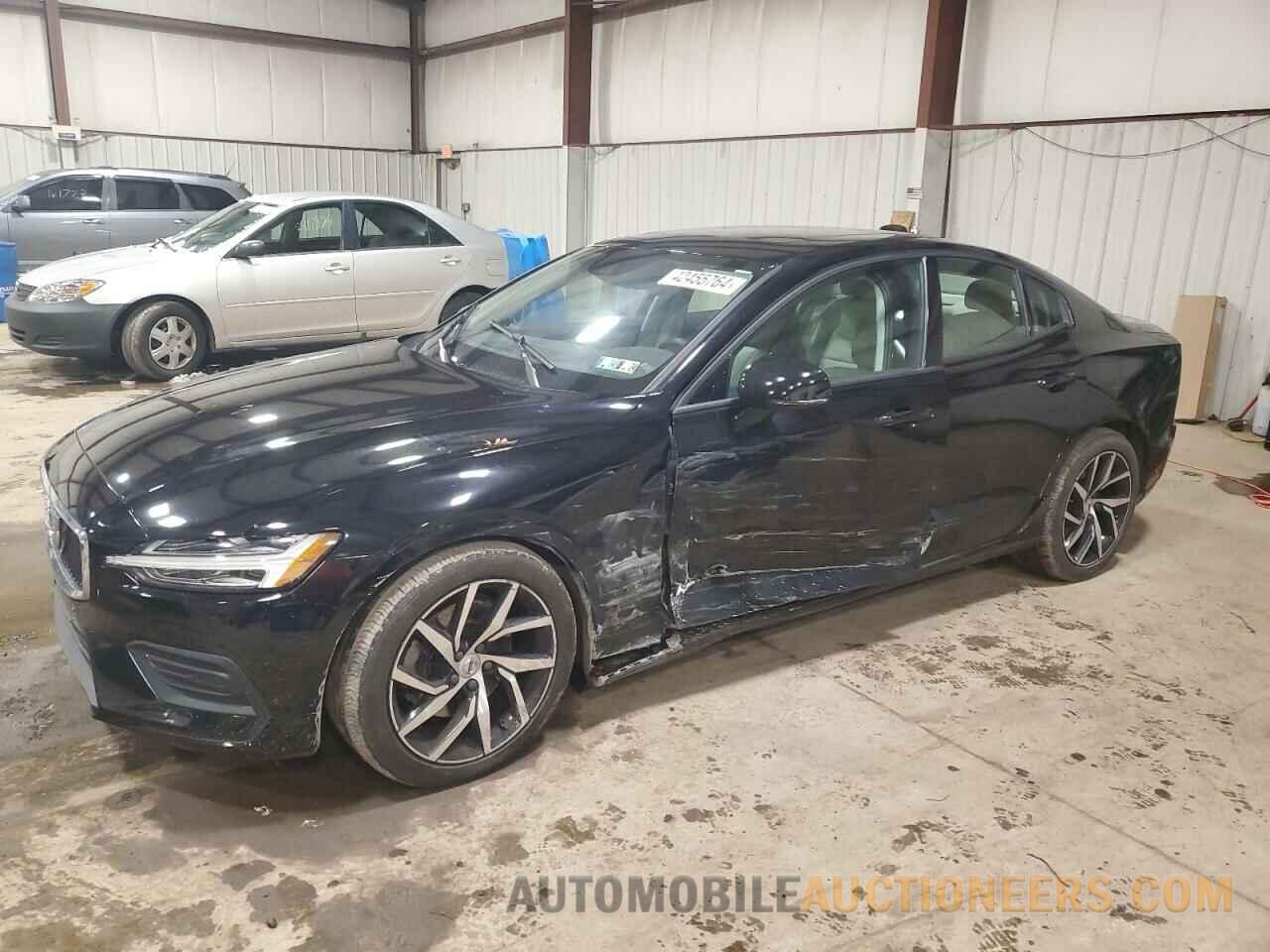 7JR102FK1LG048712 VOLVO S60 2020