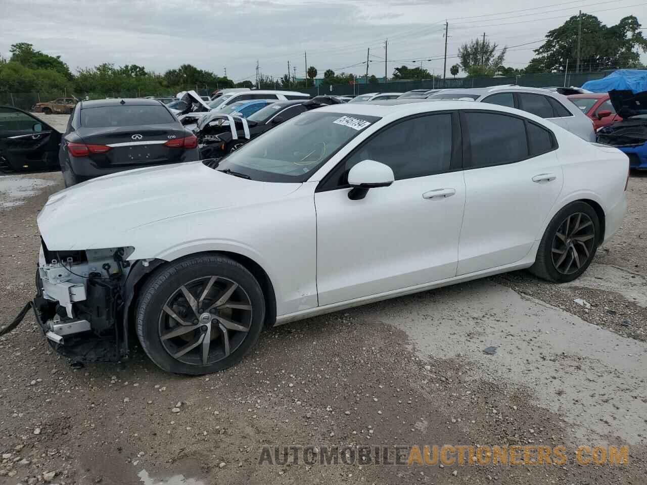 7JR102FK1LG064974 VOLVO S60 2020