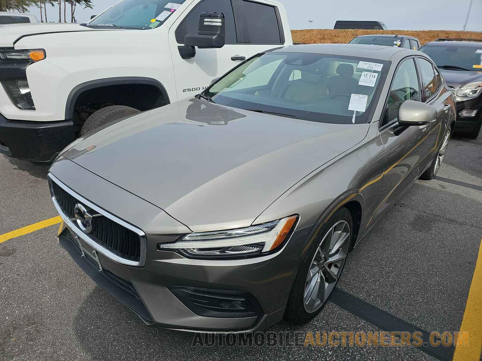 7JR102FK1MG102527 Volvo S60 2021