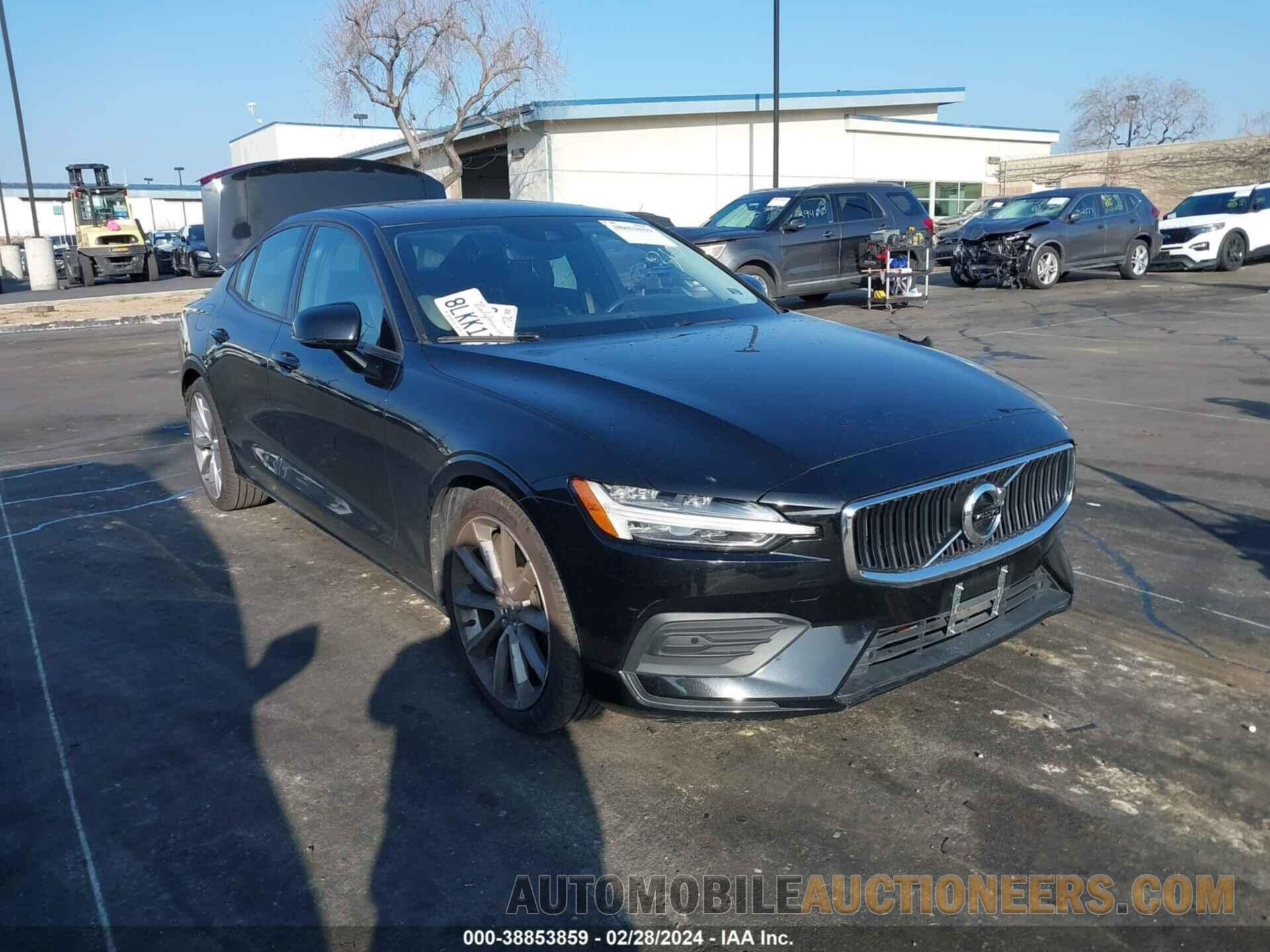 7JR102FK2KG015622 VOLVO S60 2019