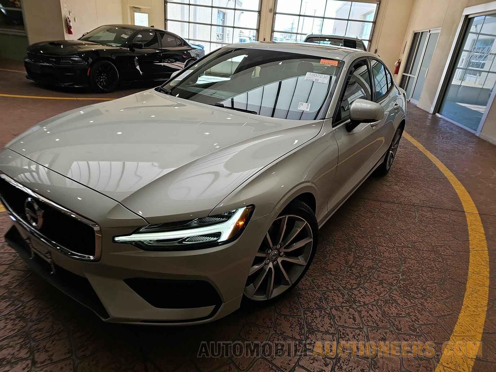 7JR102FK3KG000837 Volvo S60 2019