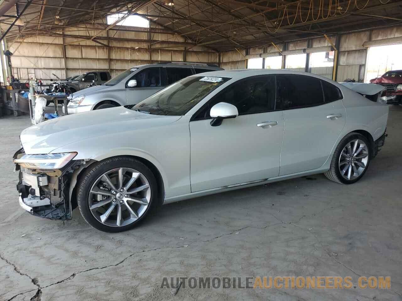 7JR102FK3KG001079 VOLVO S60 2019