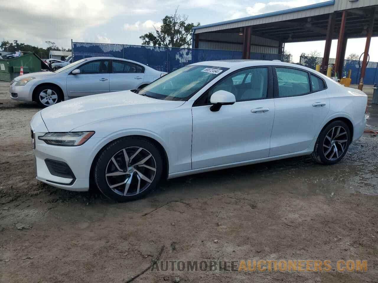 7JR102FK3KG014169 VOLVO S60 2019