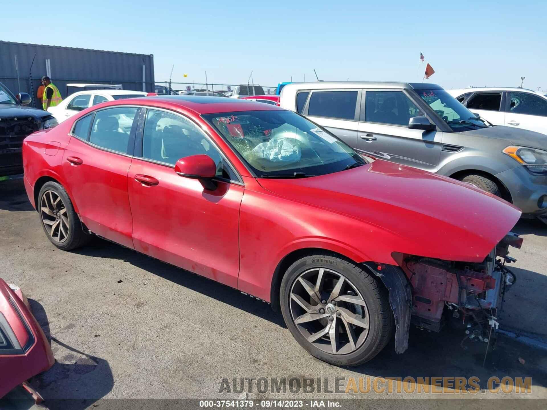 7JR102FK3LG050669 VOLVO S60 2020