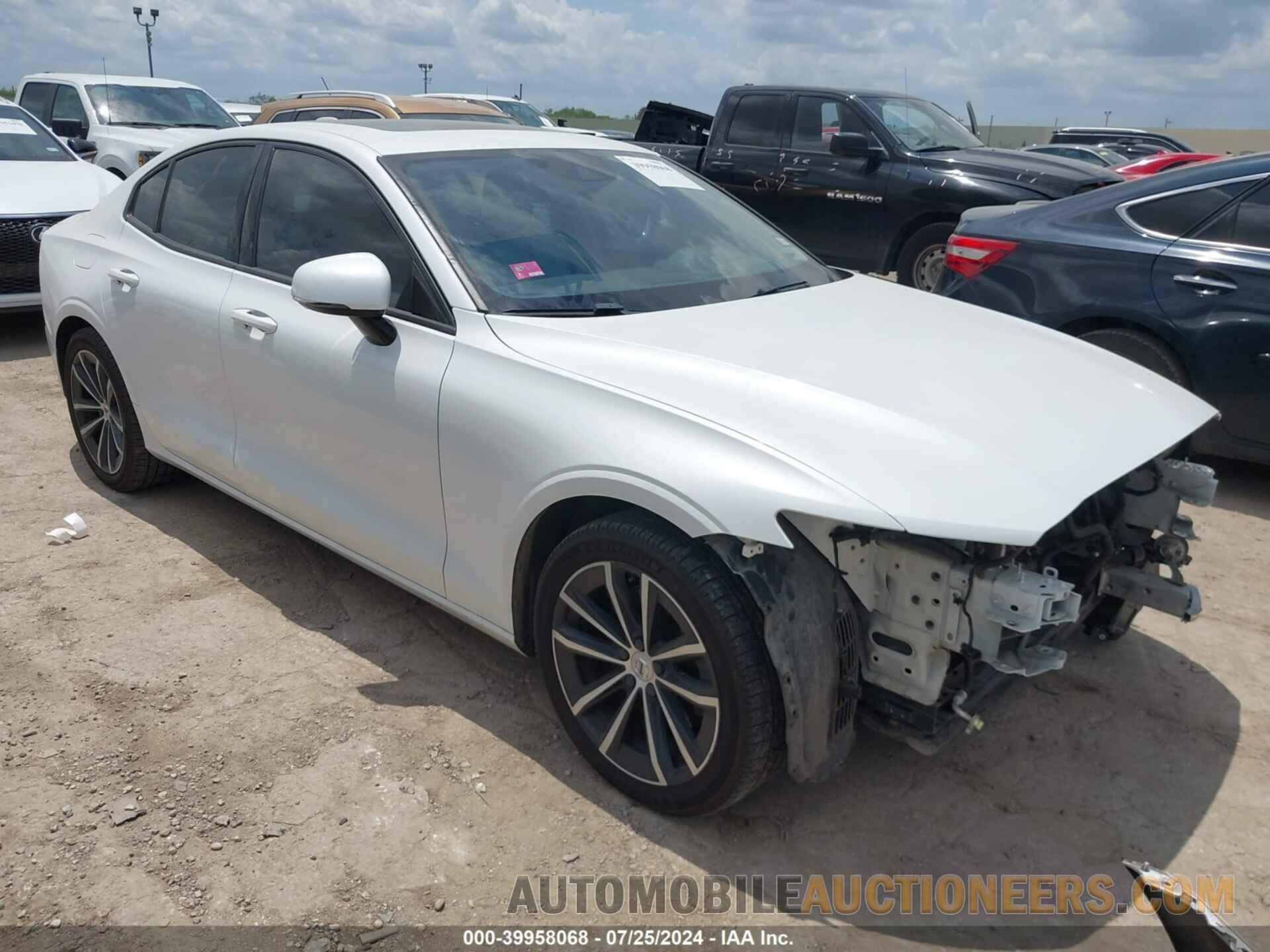 7JR102FK3MG102559 VOLVO S60 2021