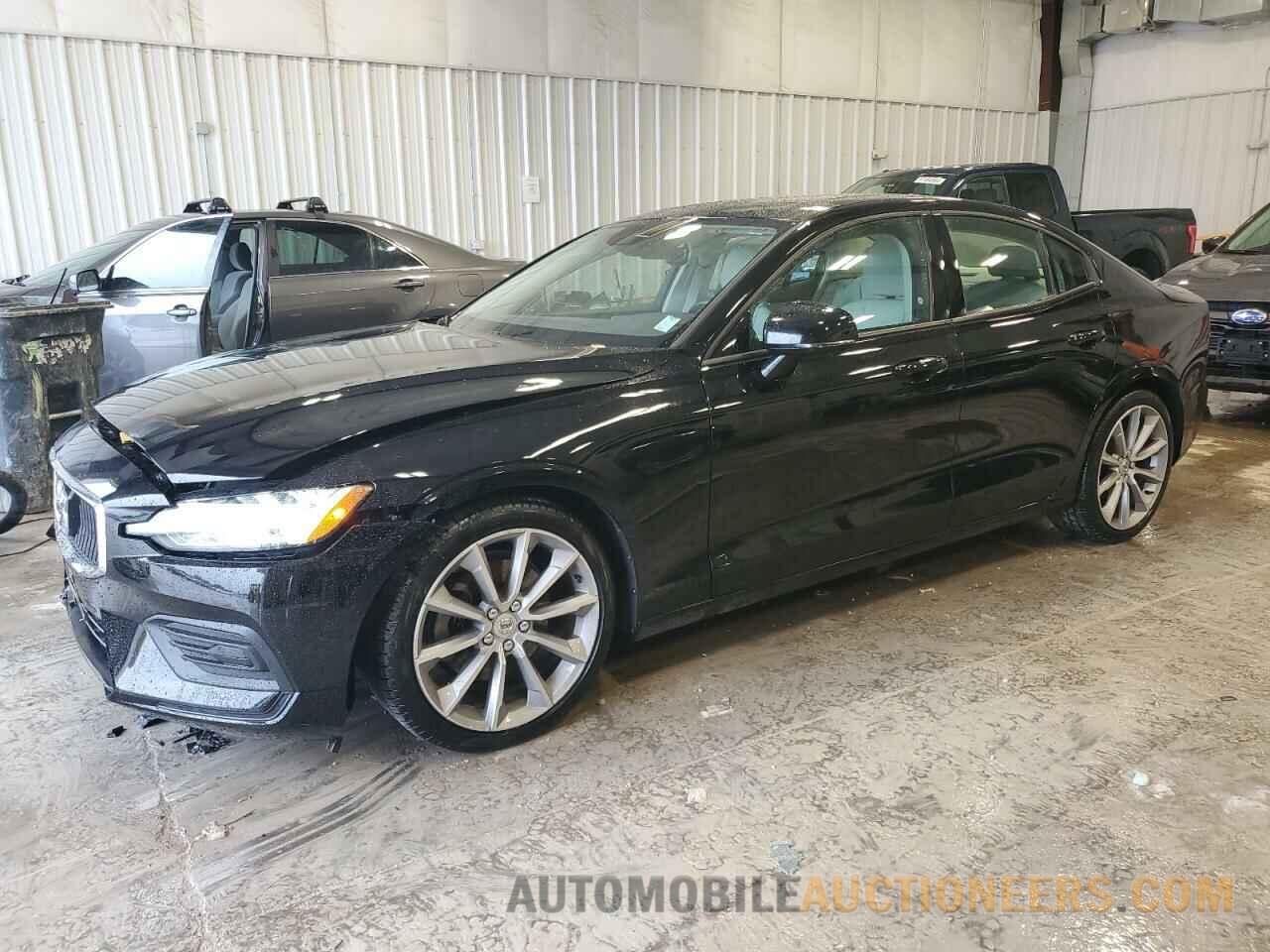 7JR102FK4KG005044 VOLVO S60 2019