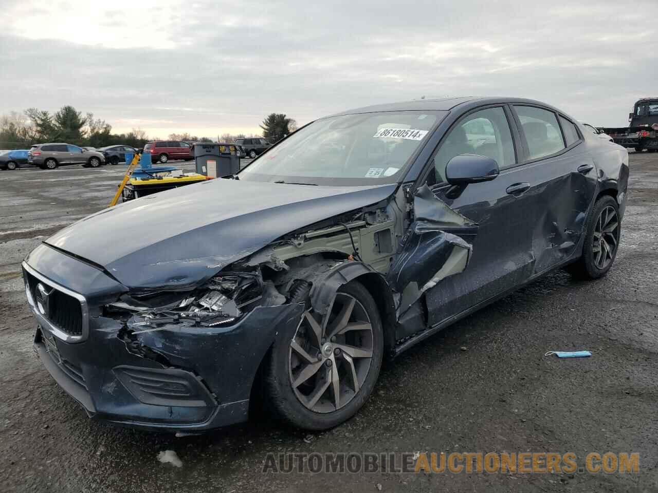 7JR102FK4LG045299 VOLVO S60 2020