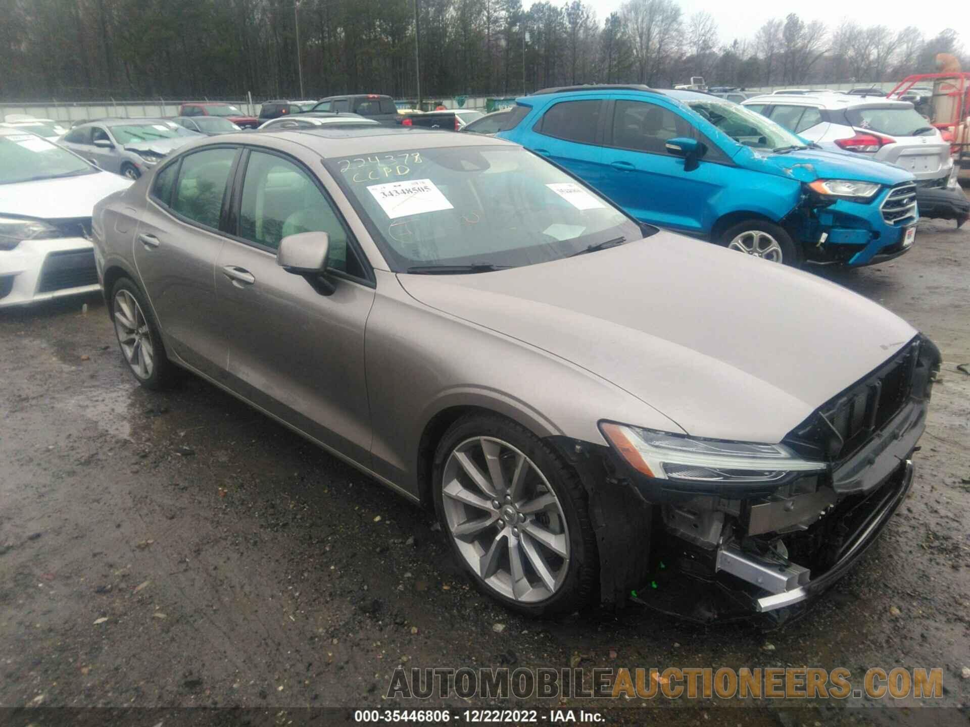 7JR102FK6KG004932 VOLVO S60 2019