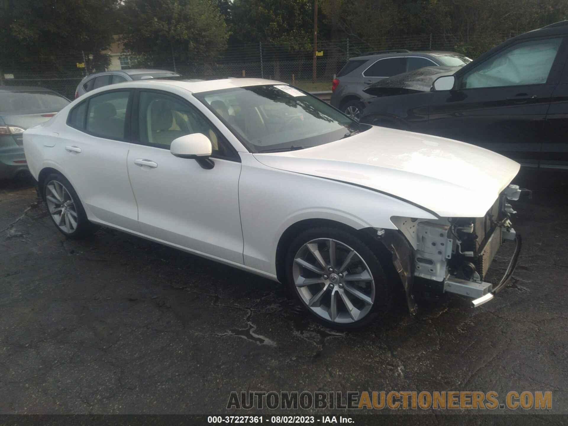 7JR102FK6KG017051 VOLVO S60 2019