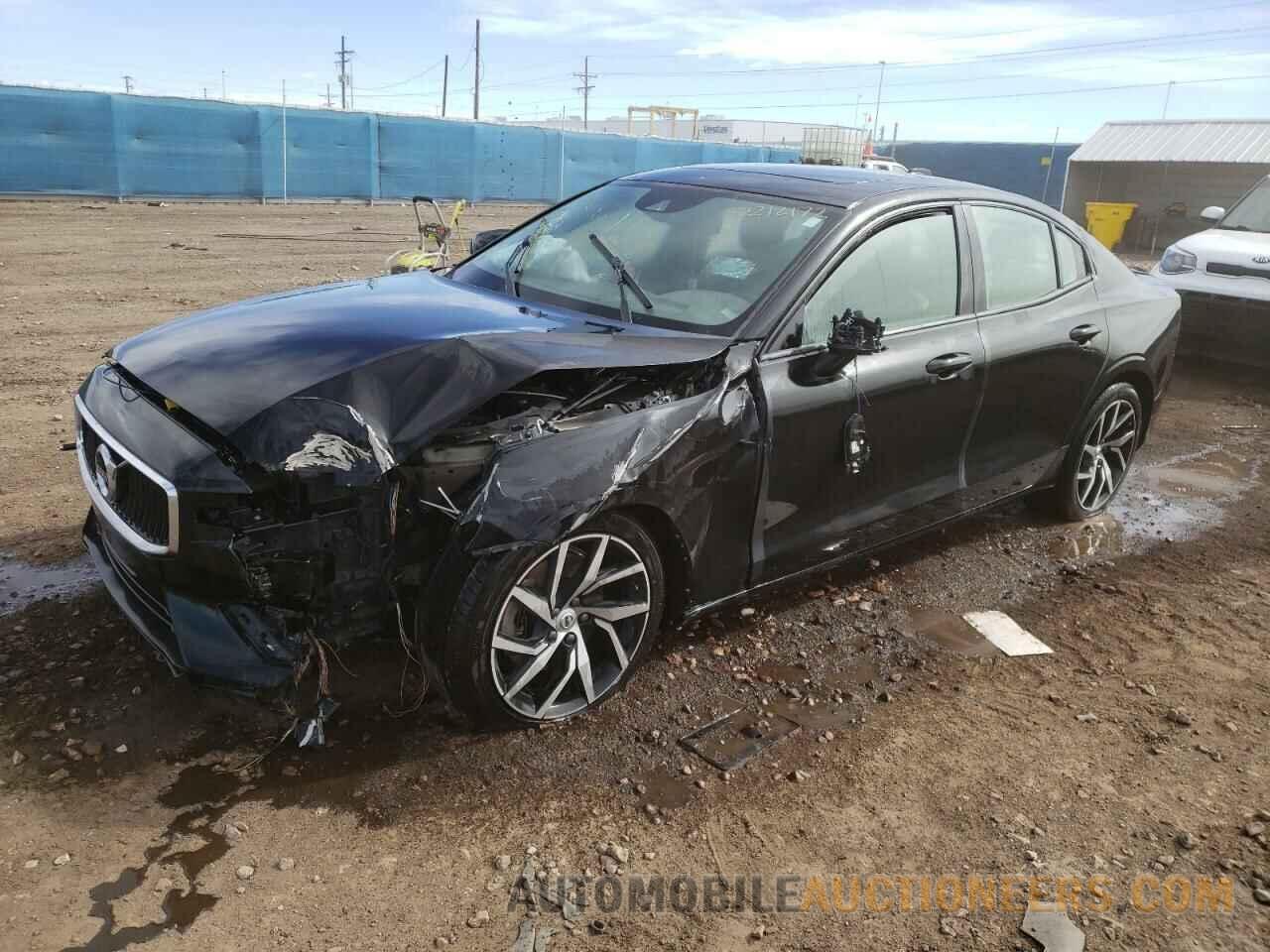 7JR102FK6LG037544 VOLVO S60 2020