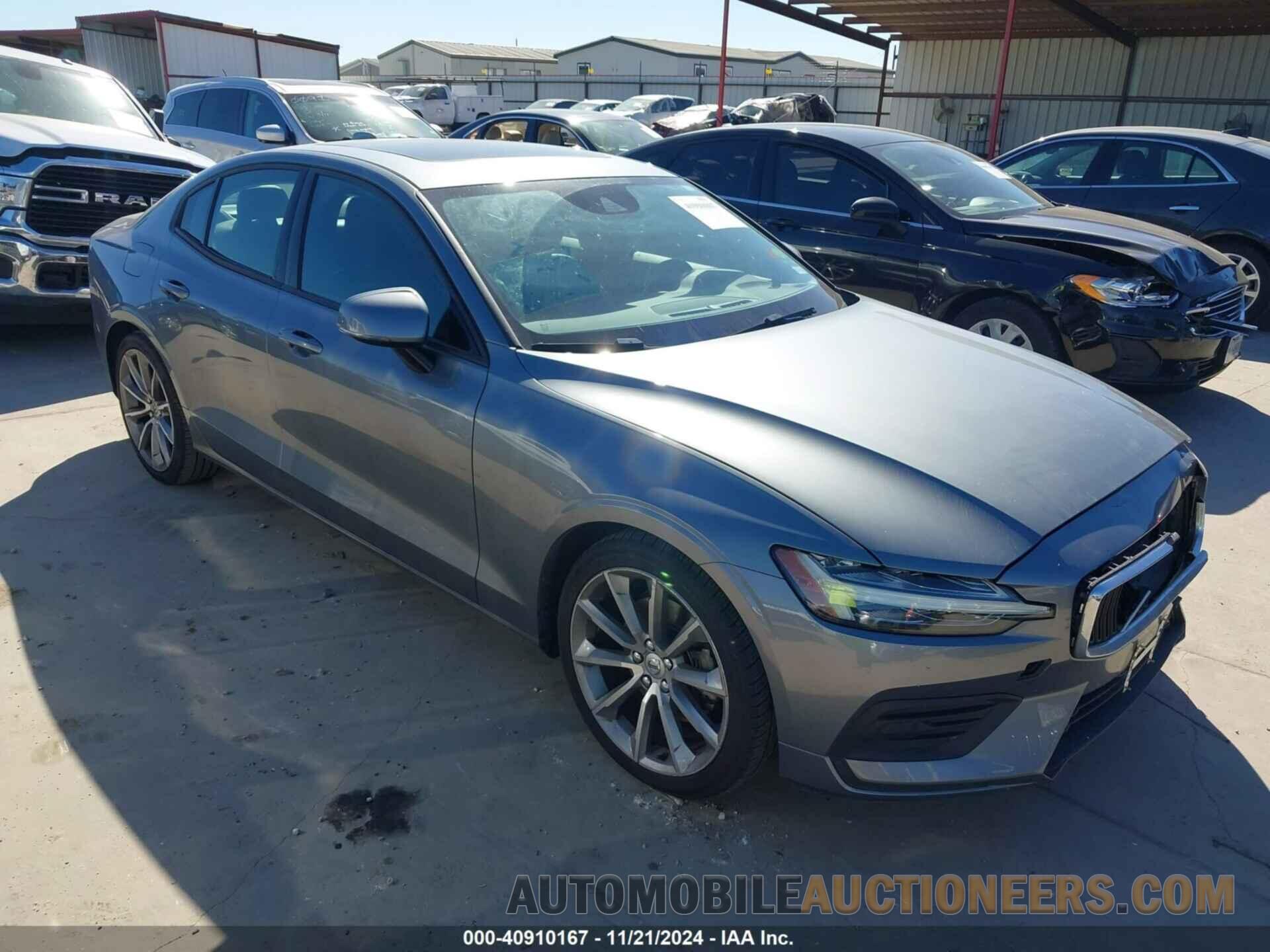 7JR102FK7KG003854 VOLVO S60 2019