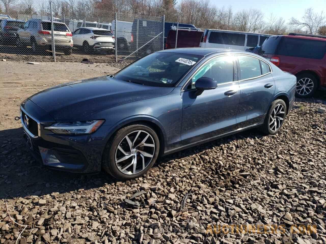 7JR102FK7KG010710 VOLVO S60 2019