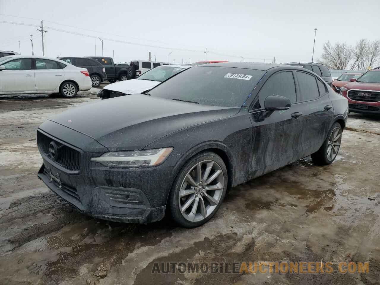 7JR102FK7KG011971 VOLVO S60 2019