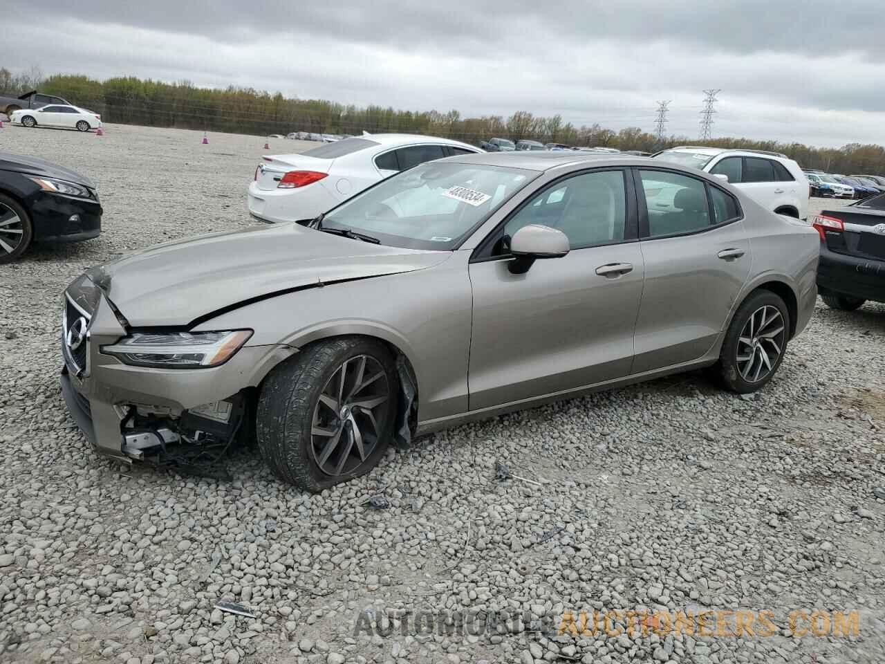 7JR102FK7KG014093 VOLVO S60 2019