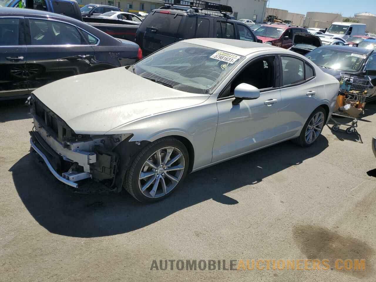 7JR102FK7LG065028 VOLVO S60 2020