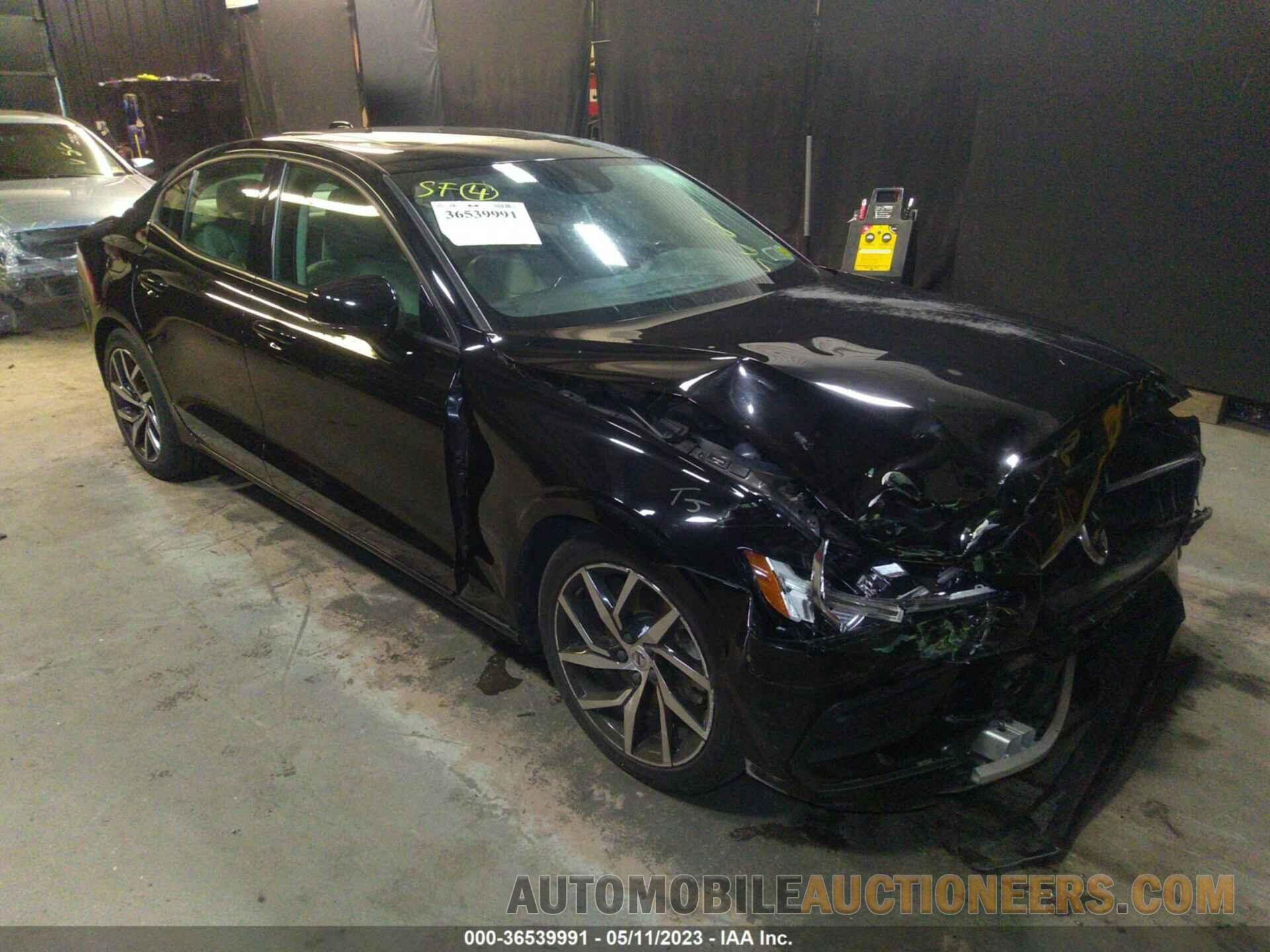 7JR102FK8KG007153 VOLVO S60 2019